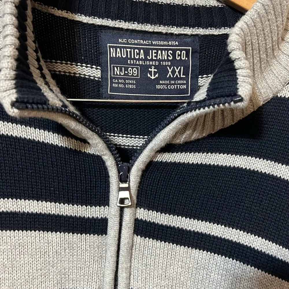Men’s Nautica sweater